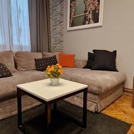 La Apartamento *